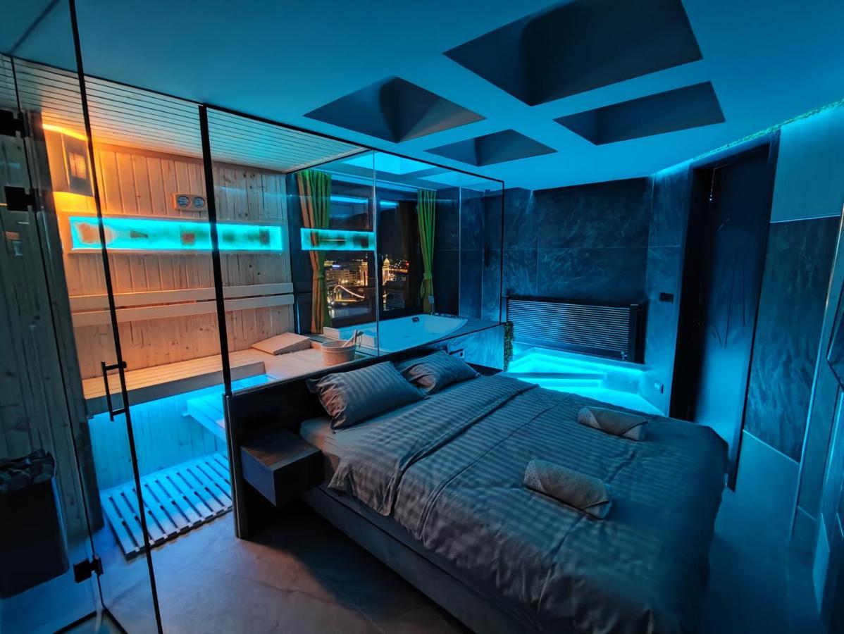 Smart Luxury Penthouse Suites - Private Sauna, Hot-Tub, Home Cinema At The Best Location In Skopje Extérieur photo