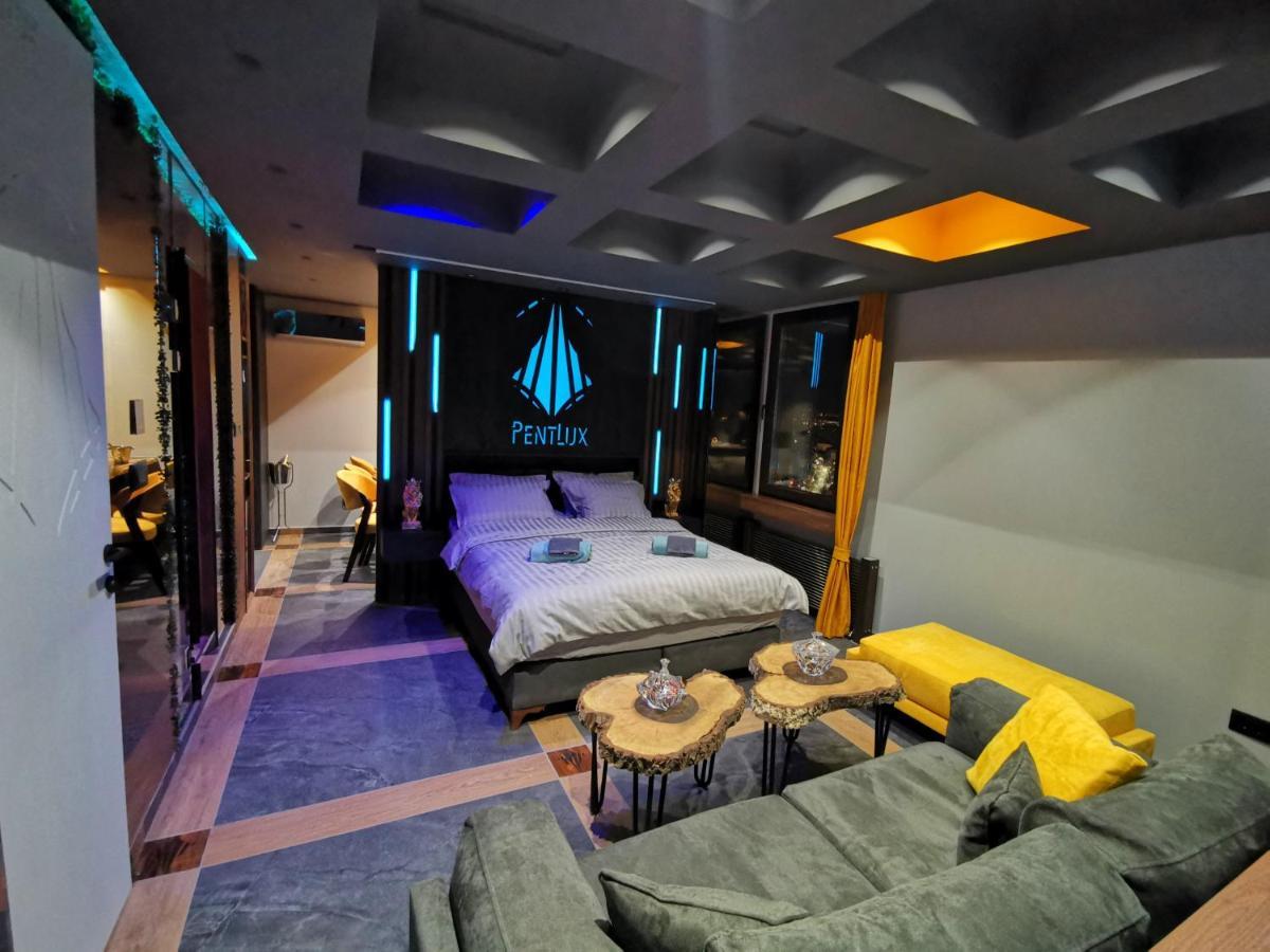 Smart Luxury Penthouse Suites - Private Sauna, Hot-Tub, Home Cinema At The Best Location In Skopje Extérieur photo