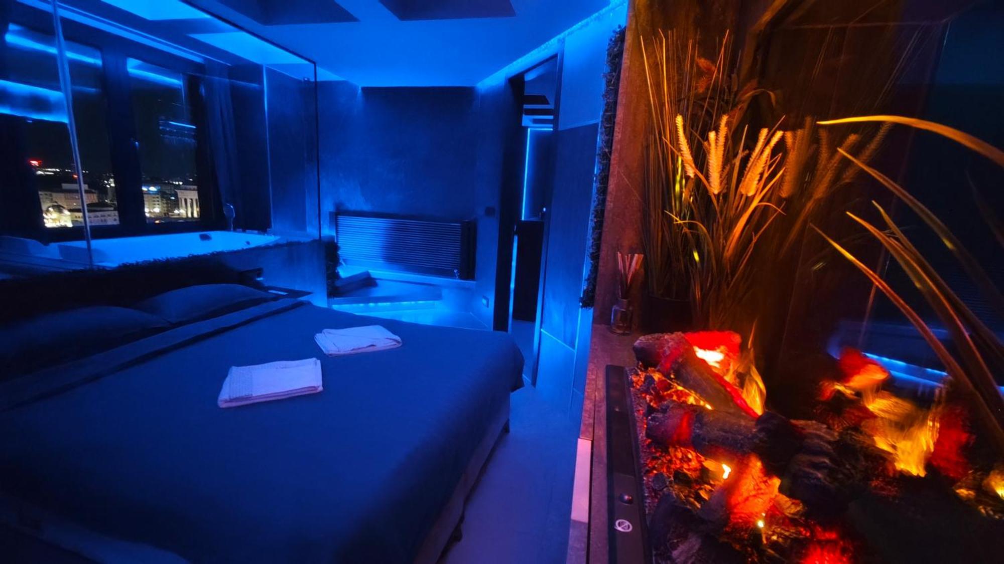 Smart Luxury Penthouse Suites - Private Sauna, Hot-Tub, Home Cinema At The Best Location In Skopje Extérieur photo